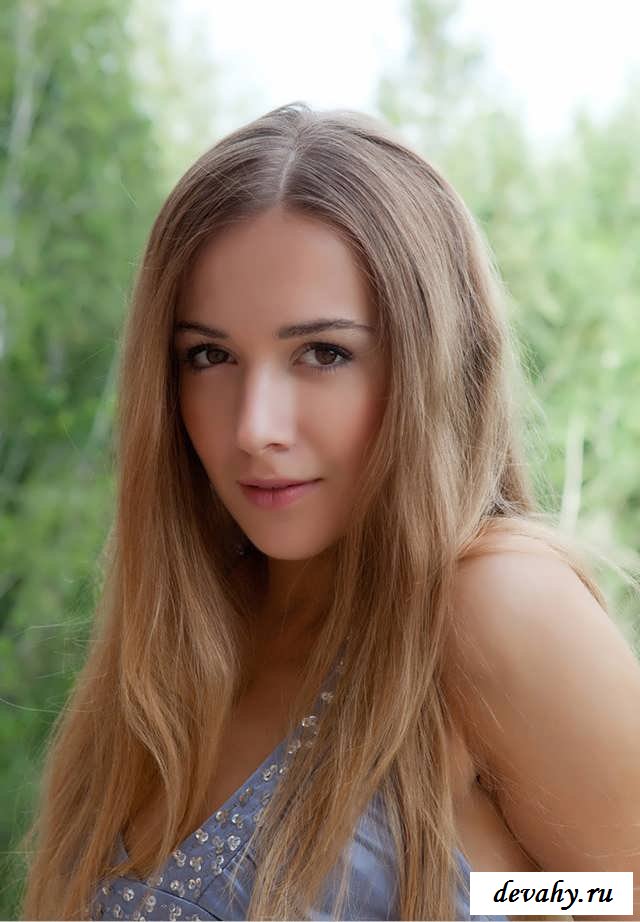 Позирует актриса Lina Diamond для взрослых (17 фото эротики)